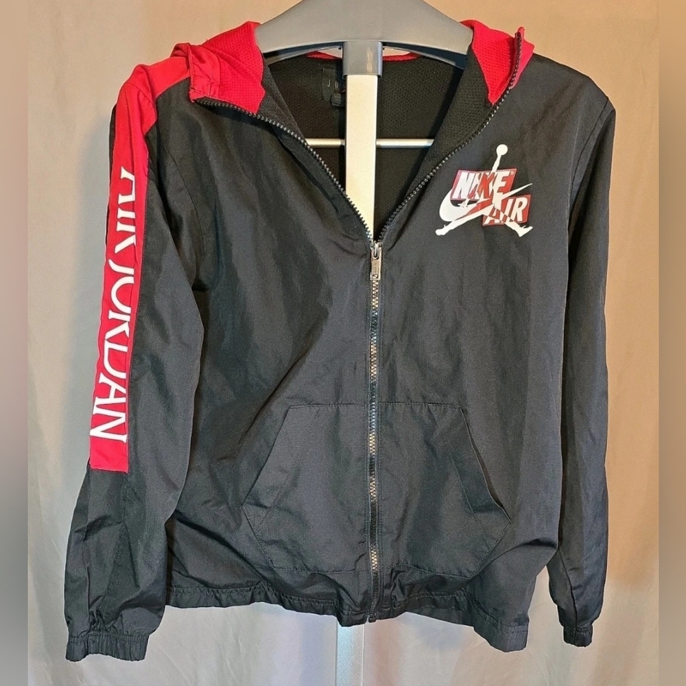 Jordan Air Youth Large Hooded Windbreaker Jacket Black Red Zip-Up Retro